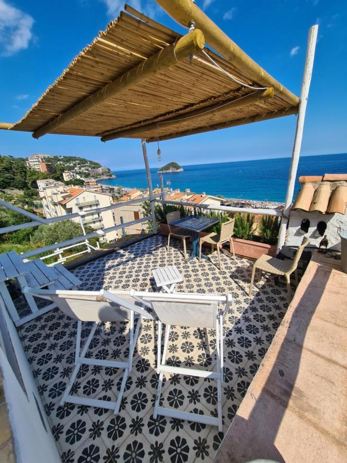 Apartamento Soqquadro Art&Relax - Spotorno  Exterior foto