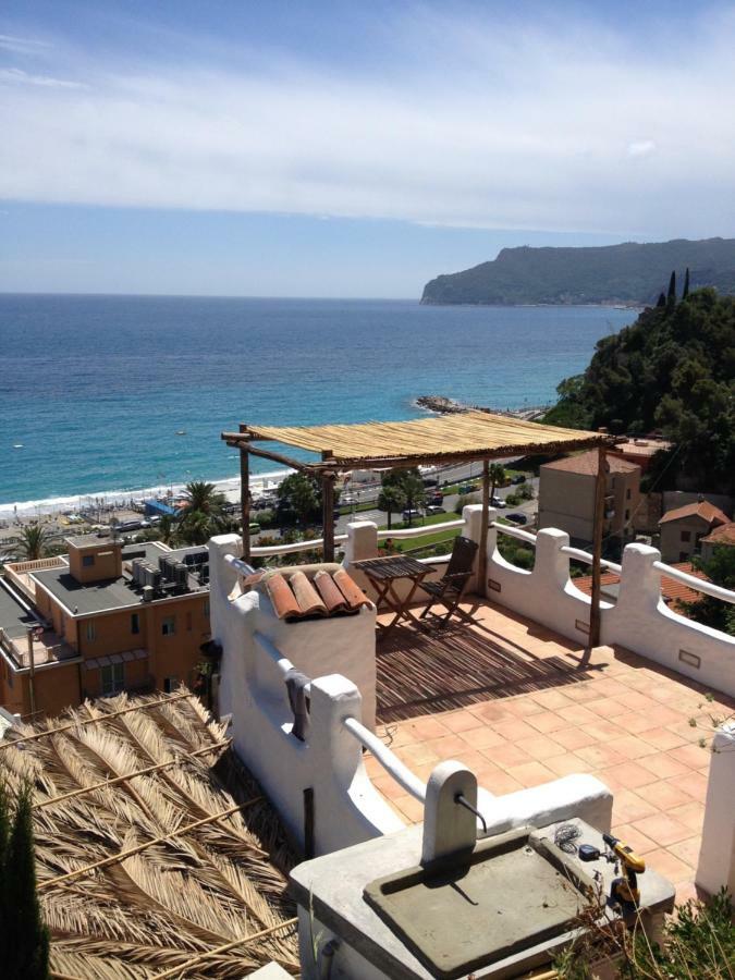 Apartamento Soqquadro Art&Relax - Spotorno  Exterior foto